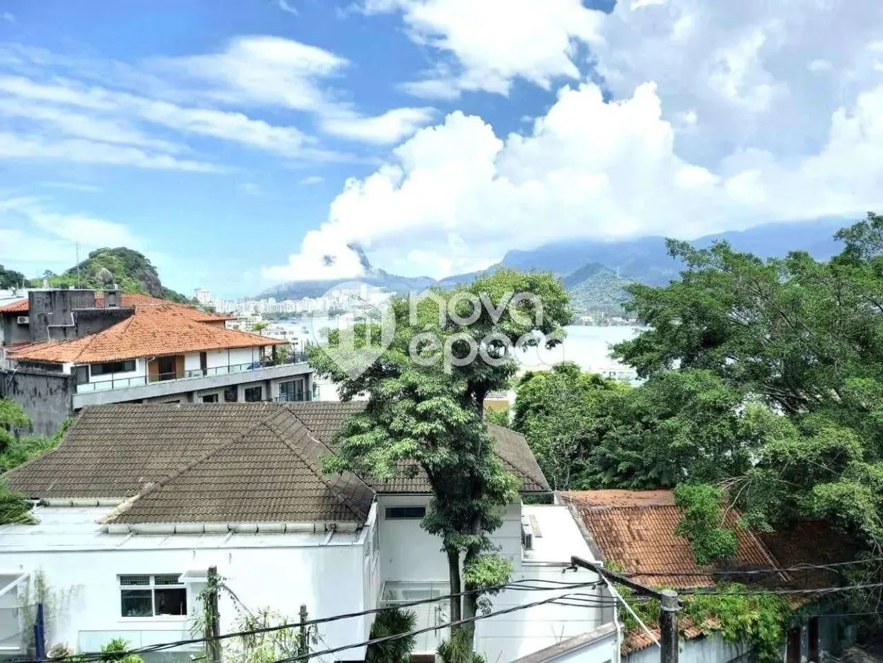 Lagoa | Casa 3 quartos, sendo 2 suites