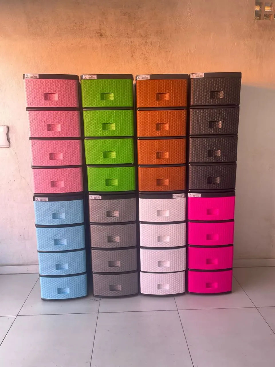 Armários de Plástico 4 Gavetas - Diversas Cores