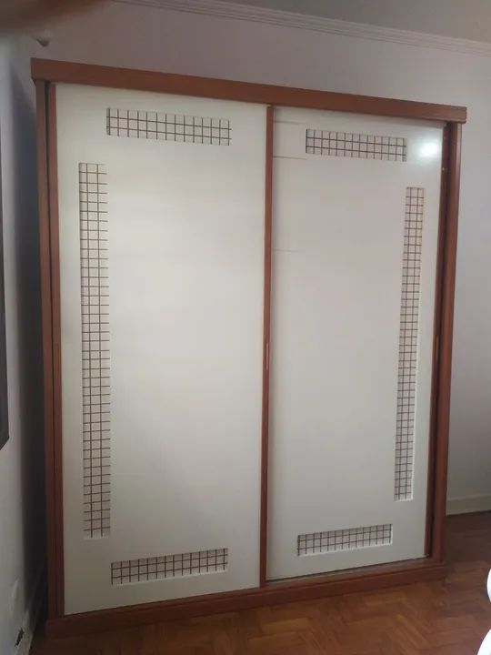 Cama Queen+ Guarda Roupa+ Cômoda ( Tudo em Madeira) - Foto 3
