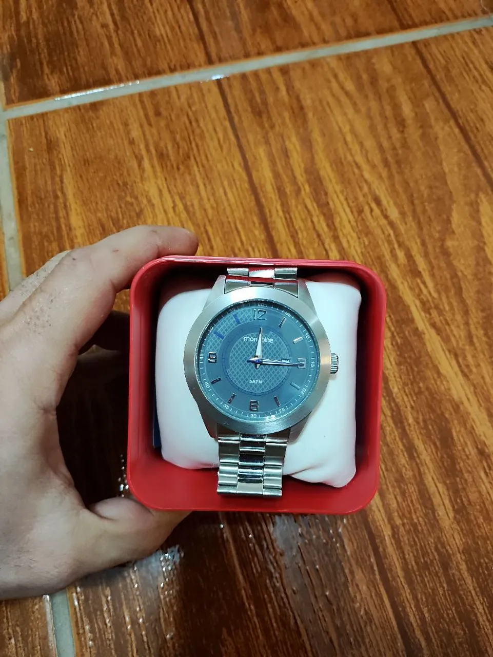 Relógio mondaine