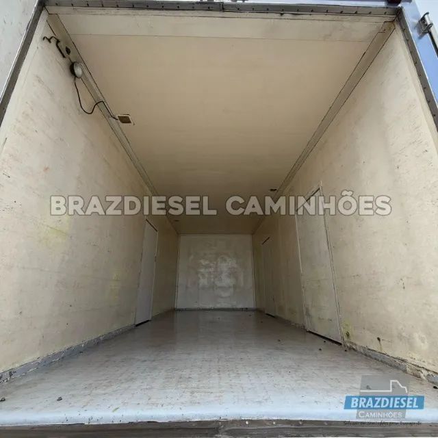 Volkswagen VW 17-230 2020 baú termico 7 metros - Foto 9