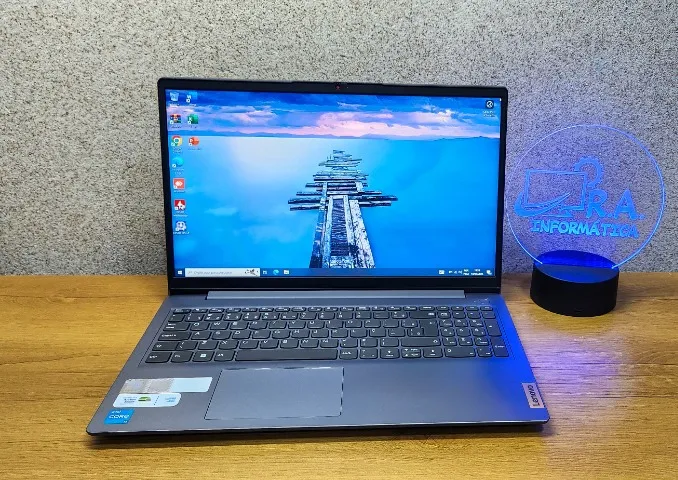 Notebook Lenovo, I3 11°, 20GB RAM, NVME, SEMI-ZERO!!