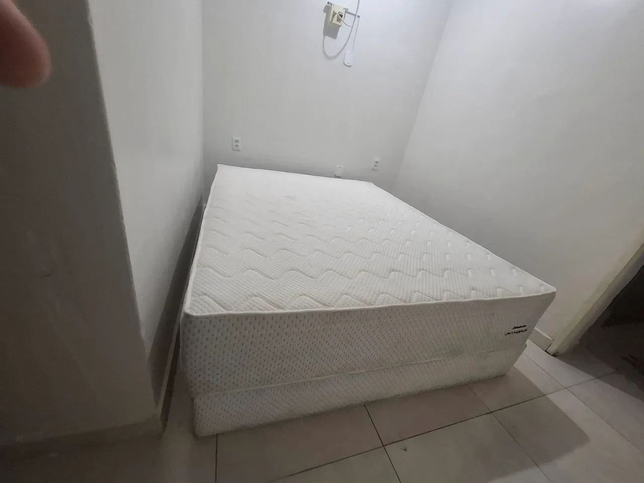 CAMA QUEEN   - Foto 2