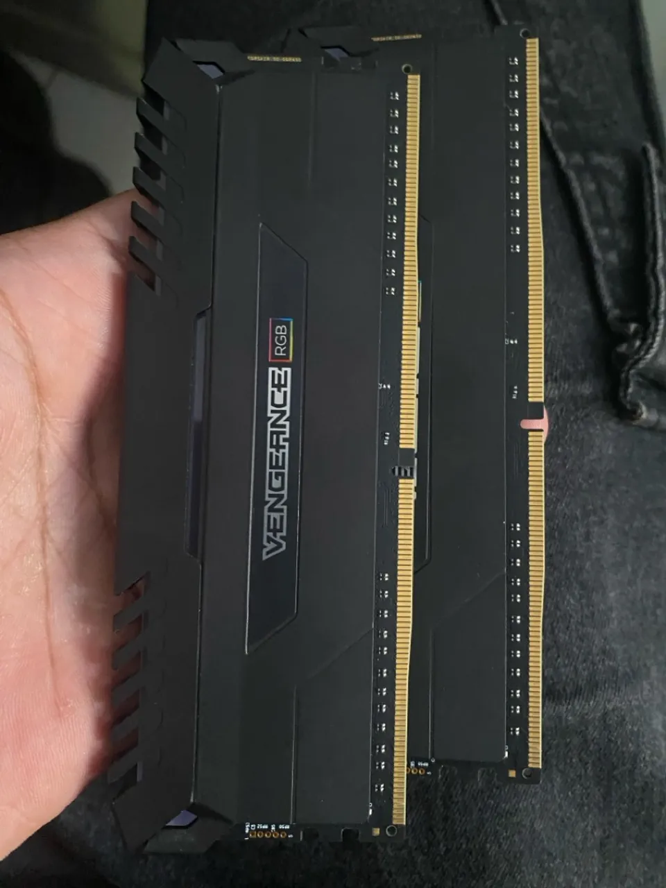 Memória RAM DDR4 Corsair Vengeance RGB 2x8 16GB
