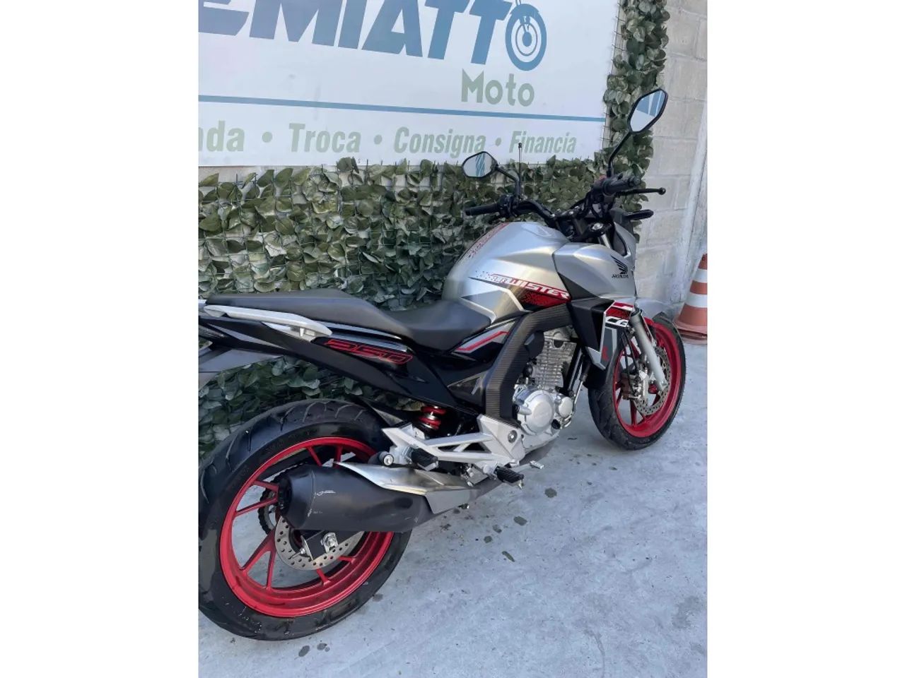 Honda Cb 250 twister 2021 - Foto 8