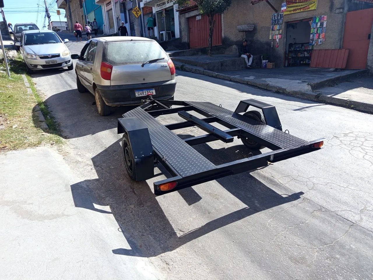 Carretinha para transporte de motos e cargas - Foto 3