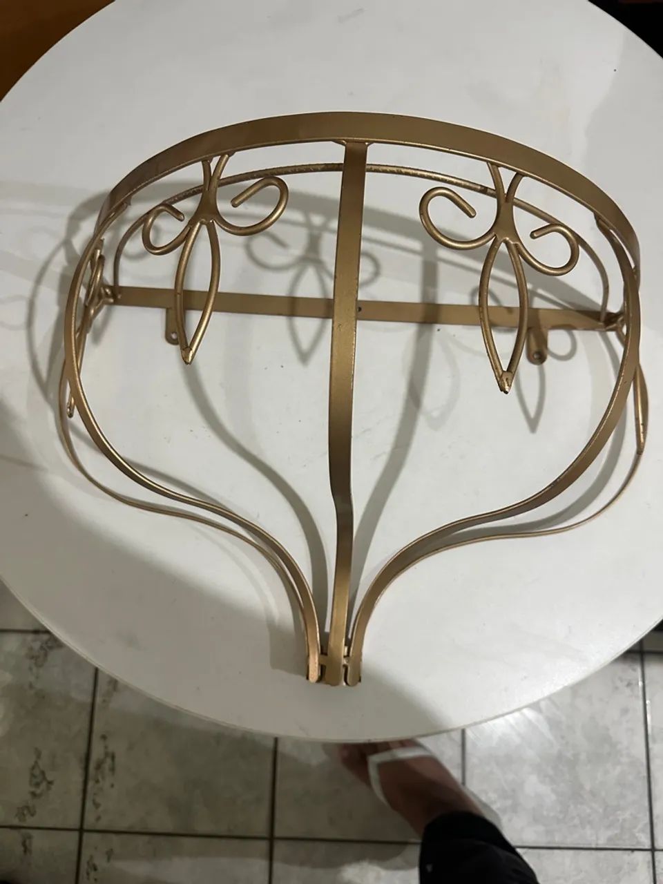 Base de mesa decorativa dourada - Foto 2