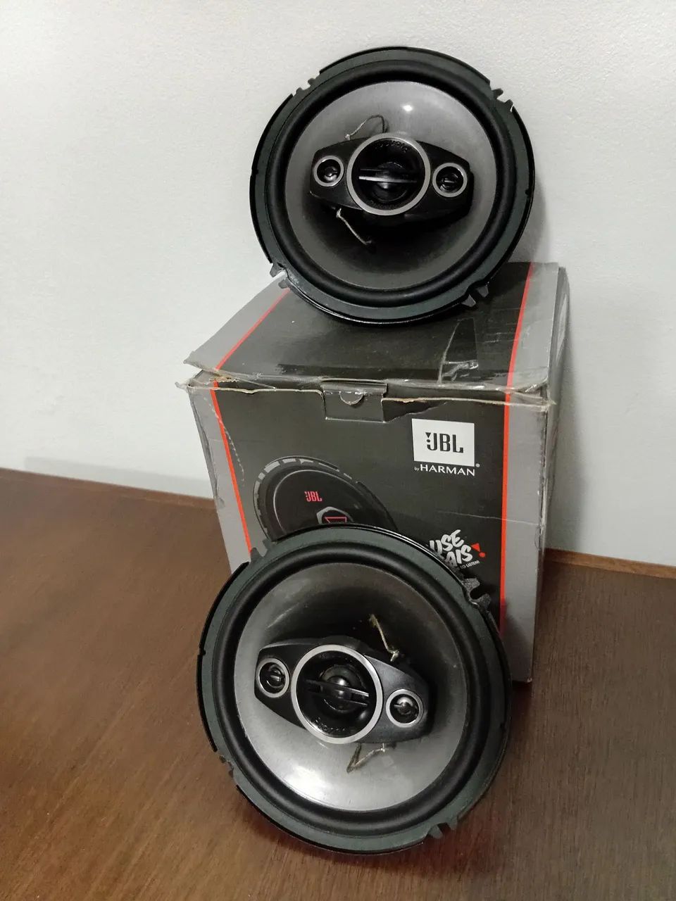 Pioneer 6-inch speakers64175969863427120