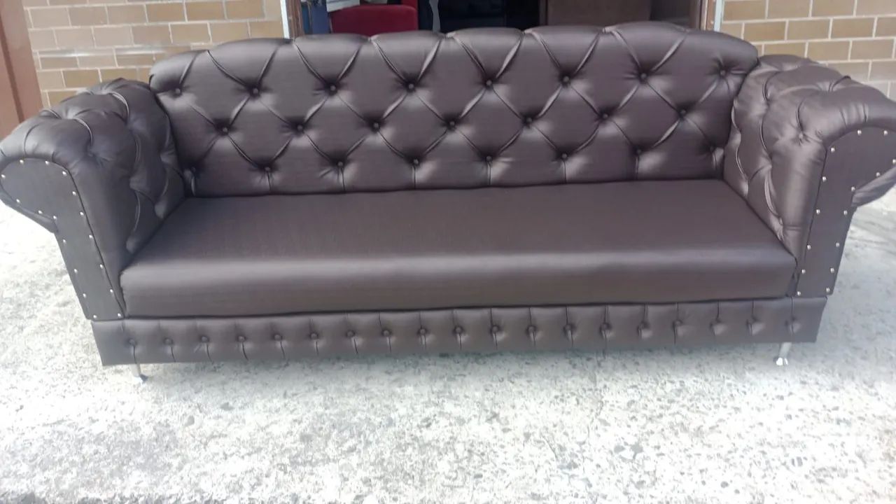 SOFÁ CHESTERFIELD PERSONALIZADO  - Foto 2