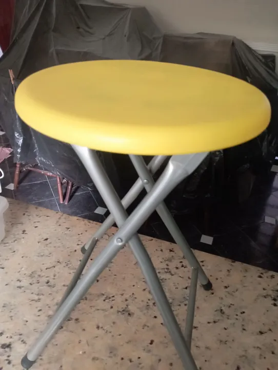 Banquinho Prático e único