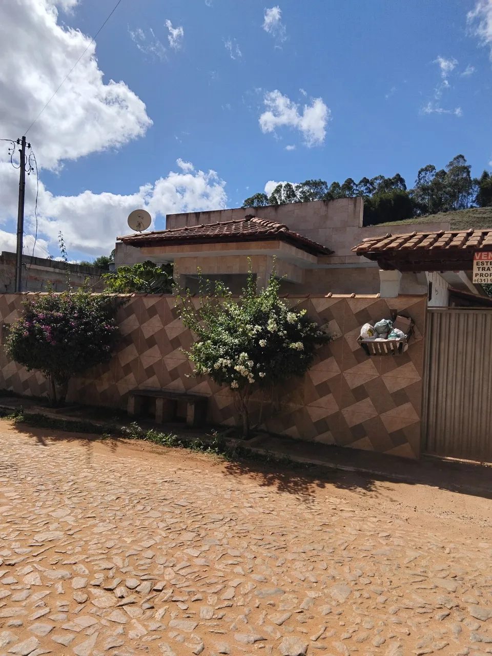 Vendo esta bela casa