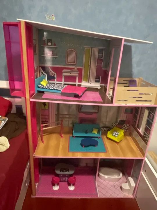 Casinha de Bonecas Completa