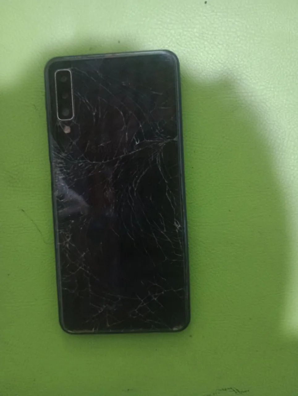 Samsung Galaxy A7 128gb - Foto 2