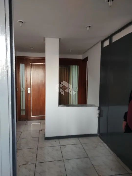 DUAS SALAS COMERCIAIS JUNTAS NO CENTRO