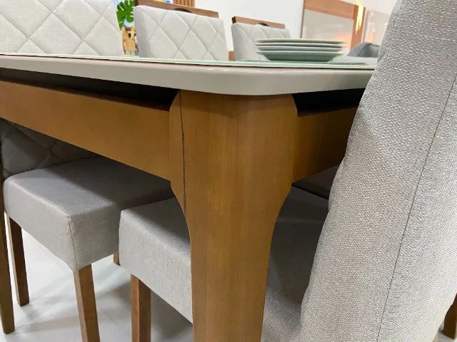Mesa de Jantar 1,60m com Pés Maciços em Tauari e 6 Cadeiras - Foto 2