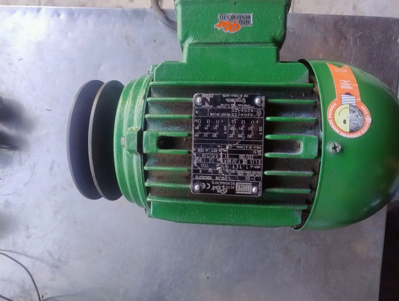Motor Elétrico Trifásico 1.5 cv