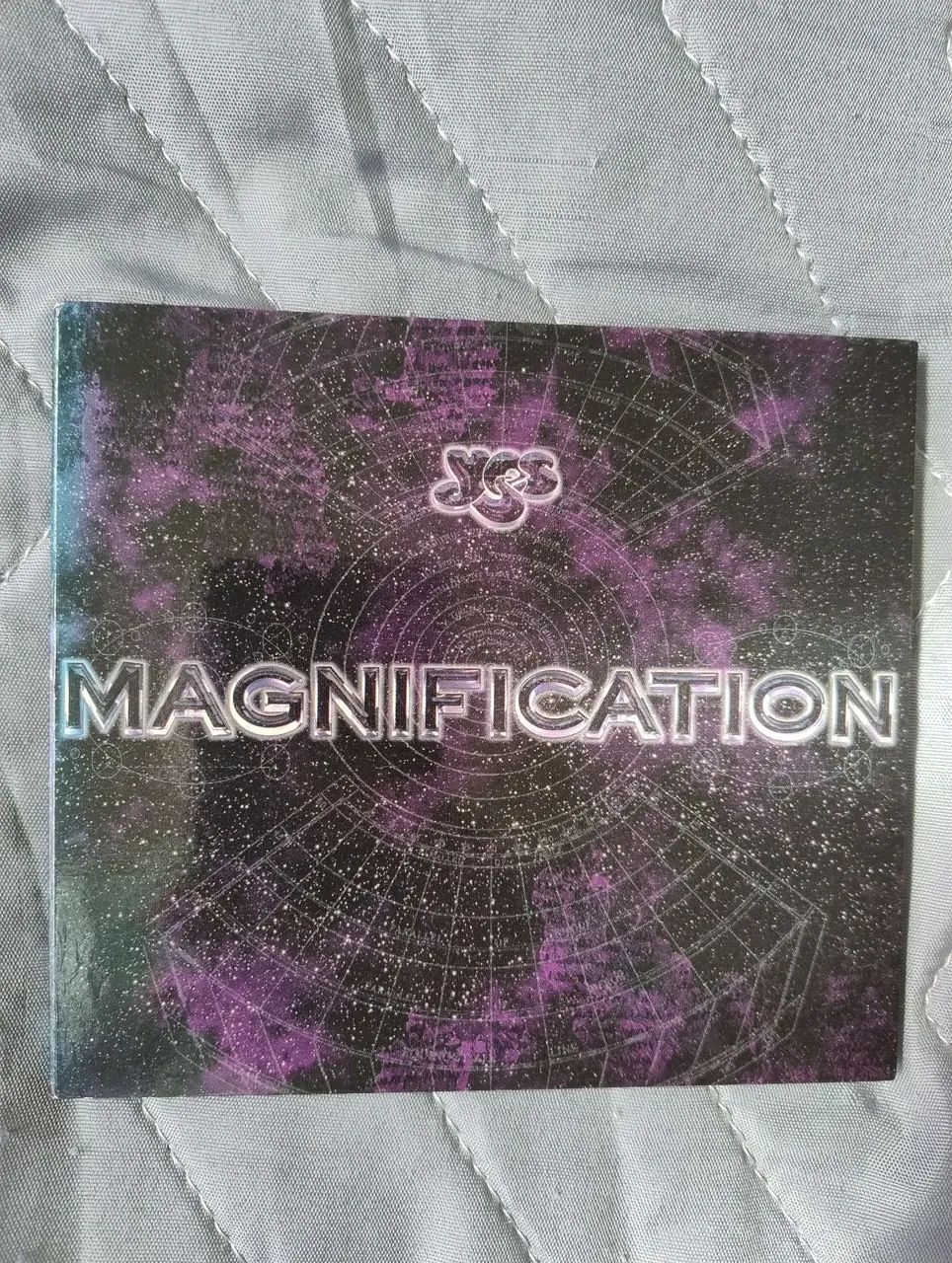 CD Yes - Magnification