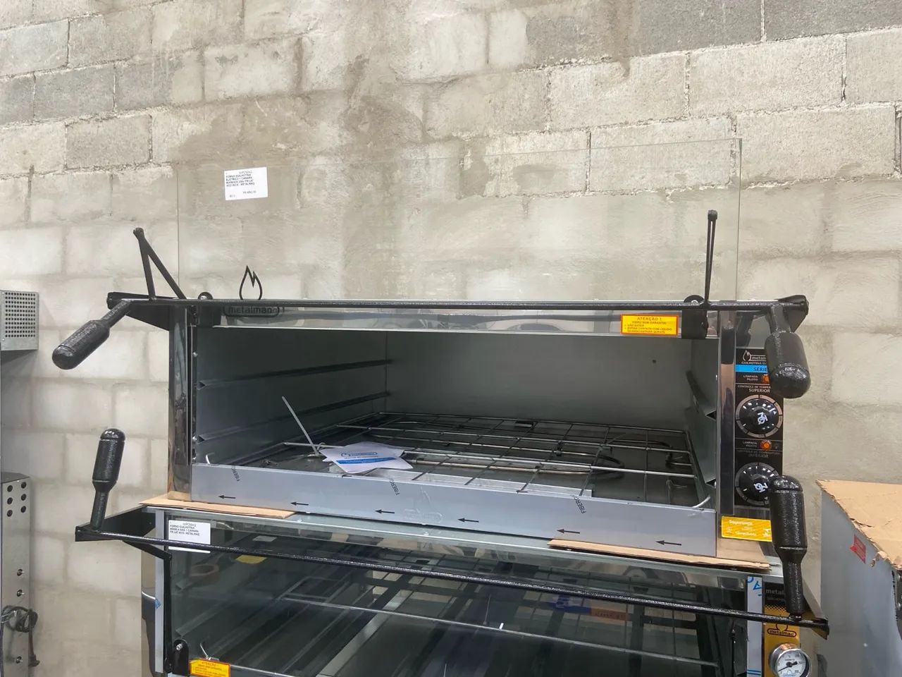 FORNO GUILHOTINA ELÉTRICO 1 CÂMARA 90X90X25 AÇO INOX FR/LAT - METALMAQ  - Foto 2