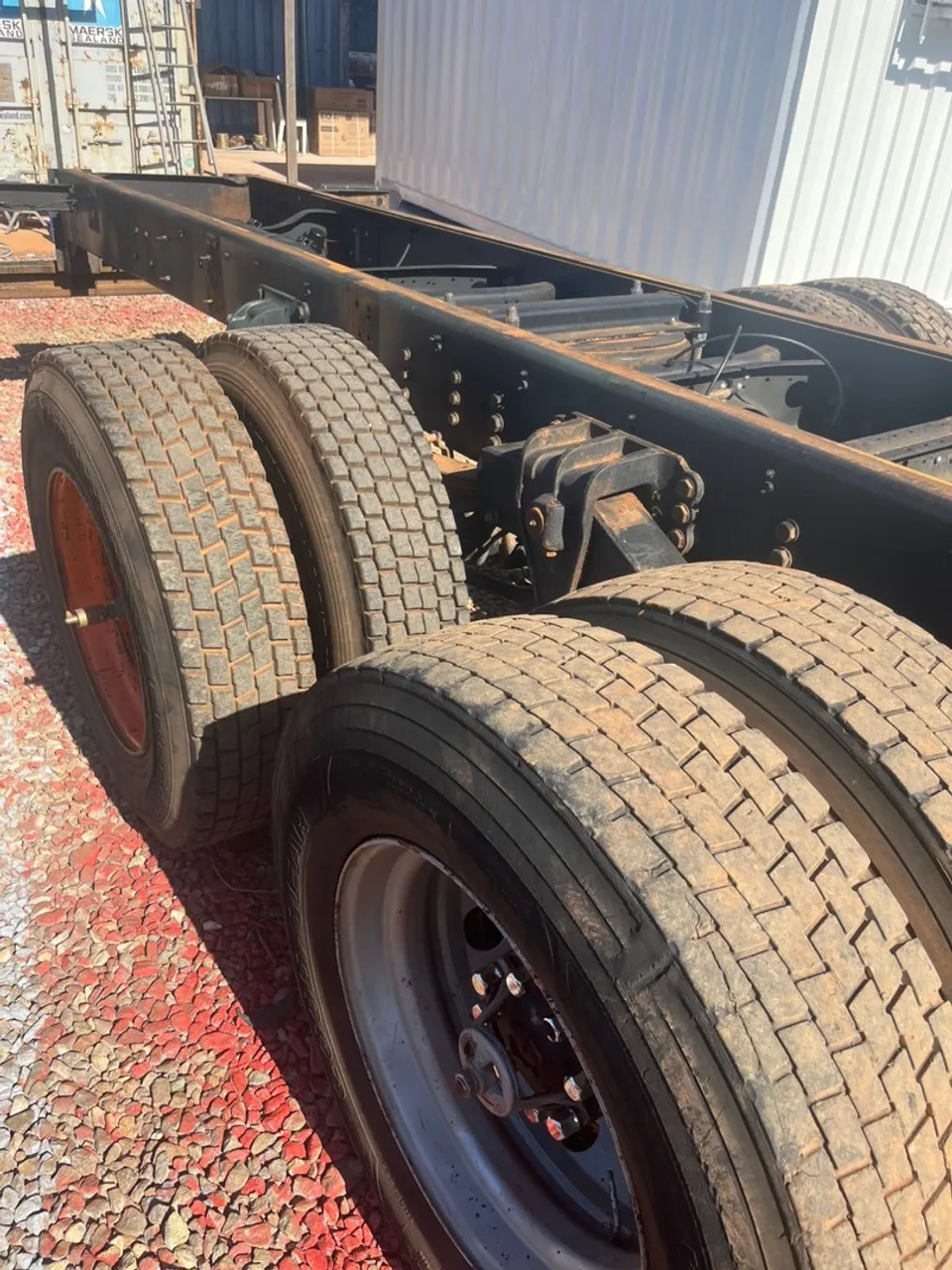 FORD CARGO 2422