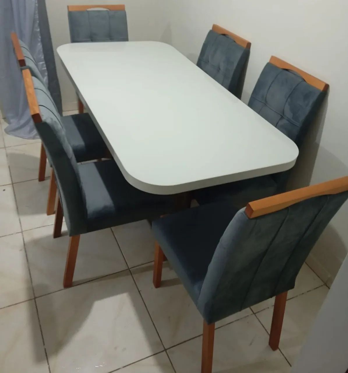 Conjunto de Mesa de Jantar com 6 Cadeiras cinza chumbo 