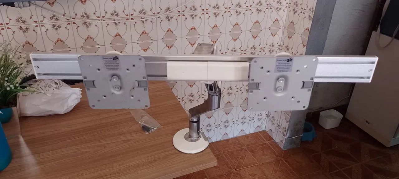 Suporte Articulado para Dois Monitores humascale m8