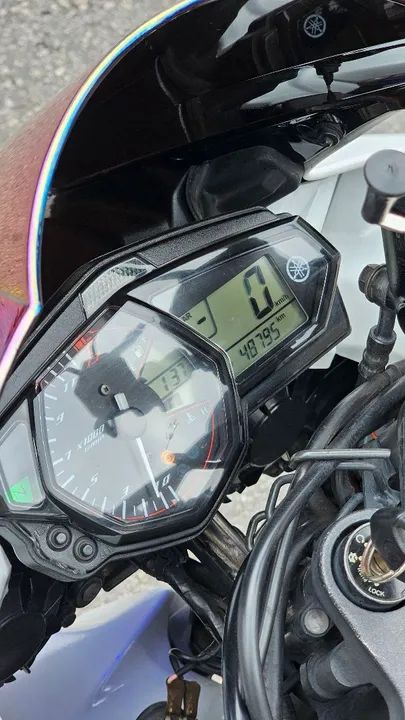 Yamaha R3 2019 Excelente estado!  - Foto 4