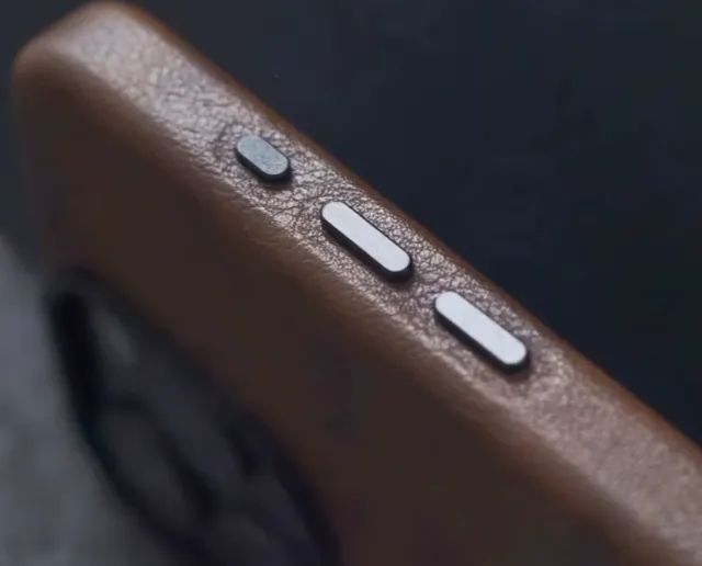 Capa Case IPhone 16 Pro Max Couro Vintage Premium Nova - Foto 2