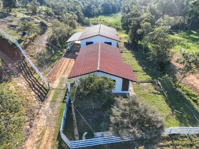 Barbada! Sitio pronto para morar, 300 m2 construídos ótima localização - área 4000 m2 - Foto 4