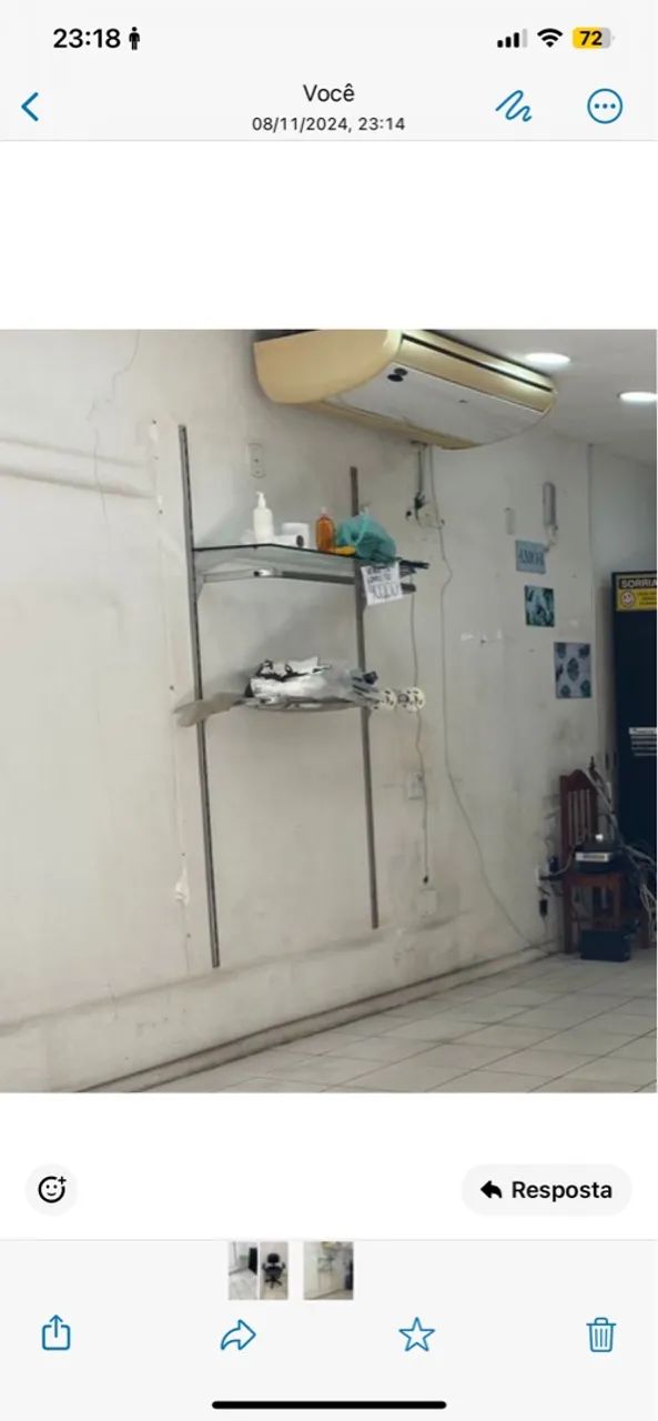 Vendo Arara de Parede completa com Vidro