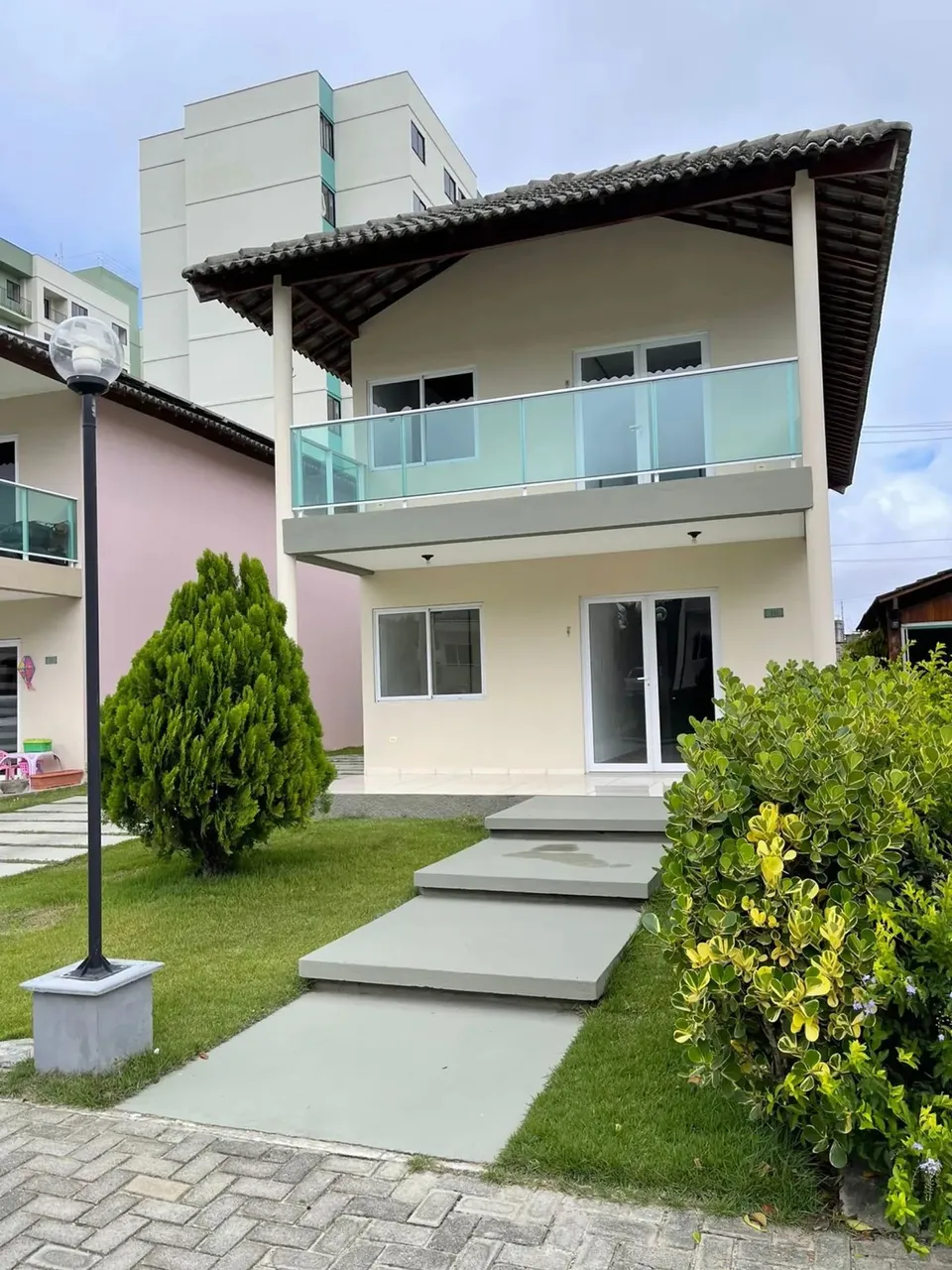 Casa 03 quartos em Caruaru - Condomínio Fechado