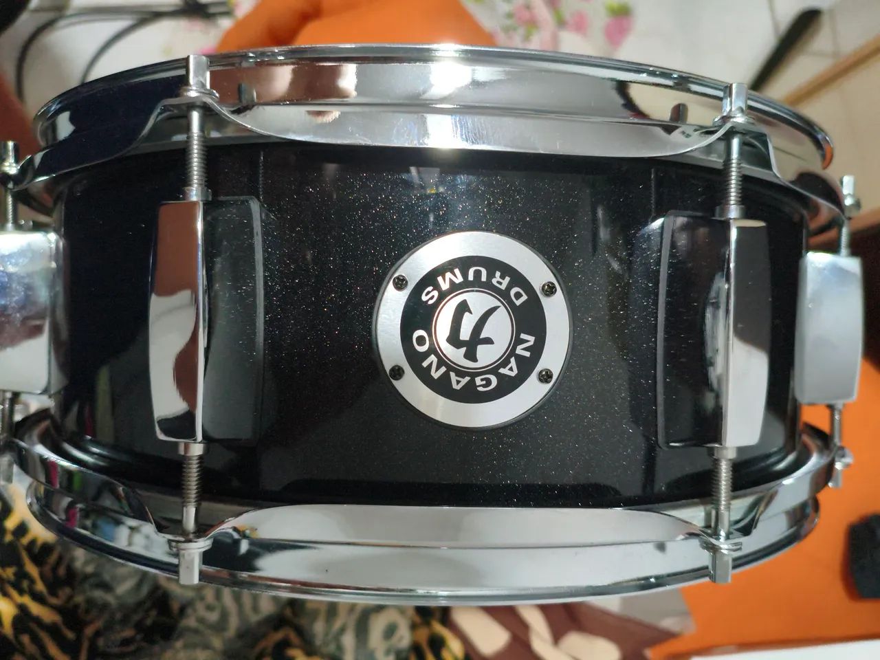 Caixa Nagano gig 13x5 seminova