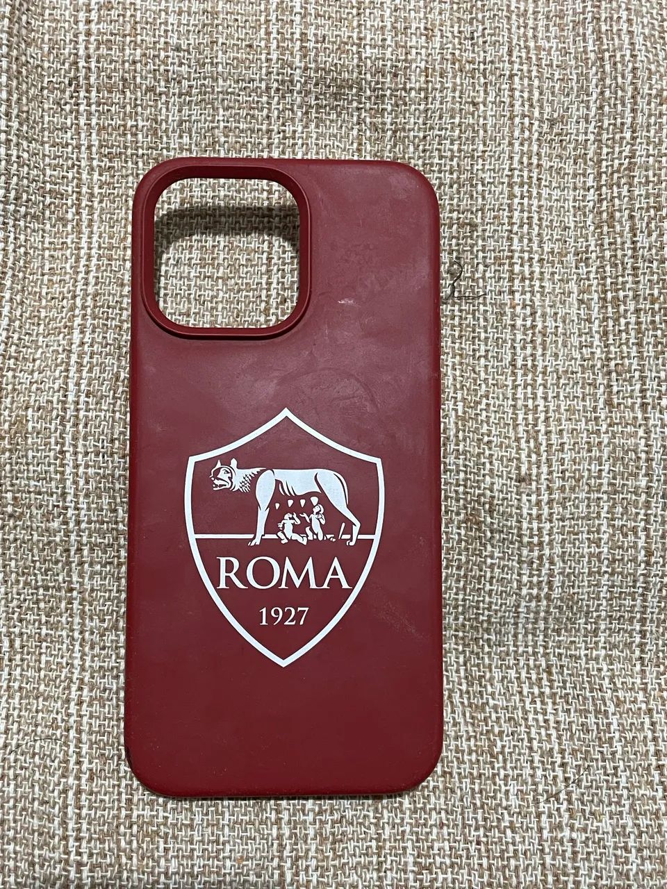 Capa de Silicone Premium p/ iPhone 15 Pro Max - Vermelha (Interior Aveludado)