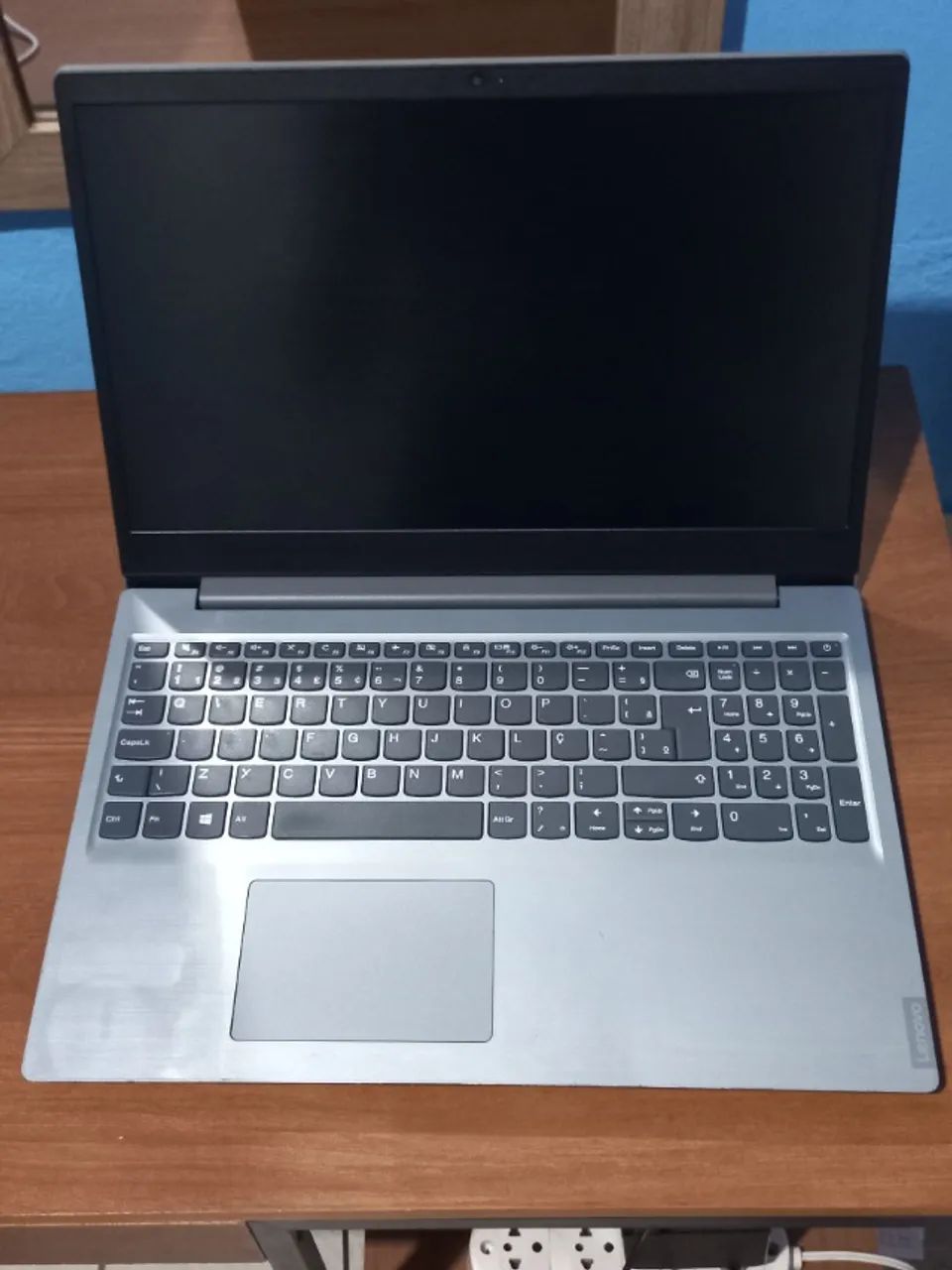 Lenovo IdeaPad S145 Notebook Reconditionné, Écran HD 15.6 Pouces, AMD Ryzen 3 3200U jusqu'à 3.5GHz, 12 Go RAM, 512 Go NVMe SSD, Vega 3, HDMI, Lecteur de Carte, Wi-Fi, Bluetooth, Windows 10 Pro