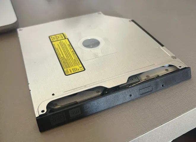 DVD SuperDrive interno para MacBook PRO 2012 (ORIGINAL) - Foto 2