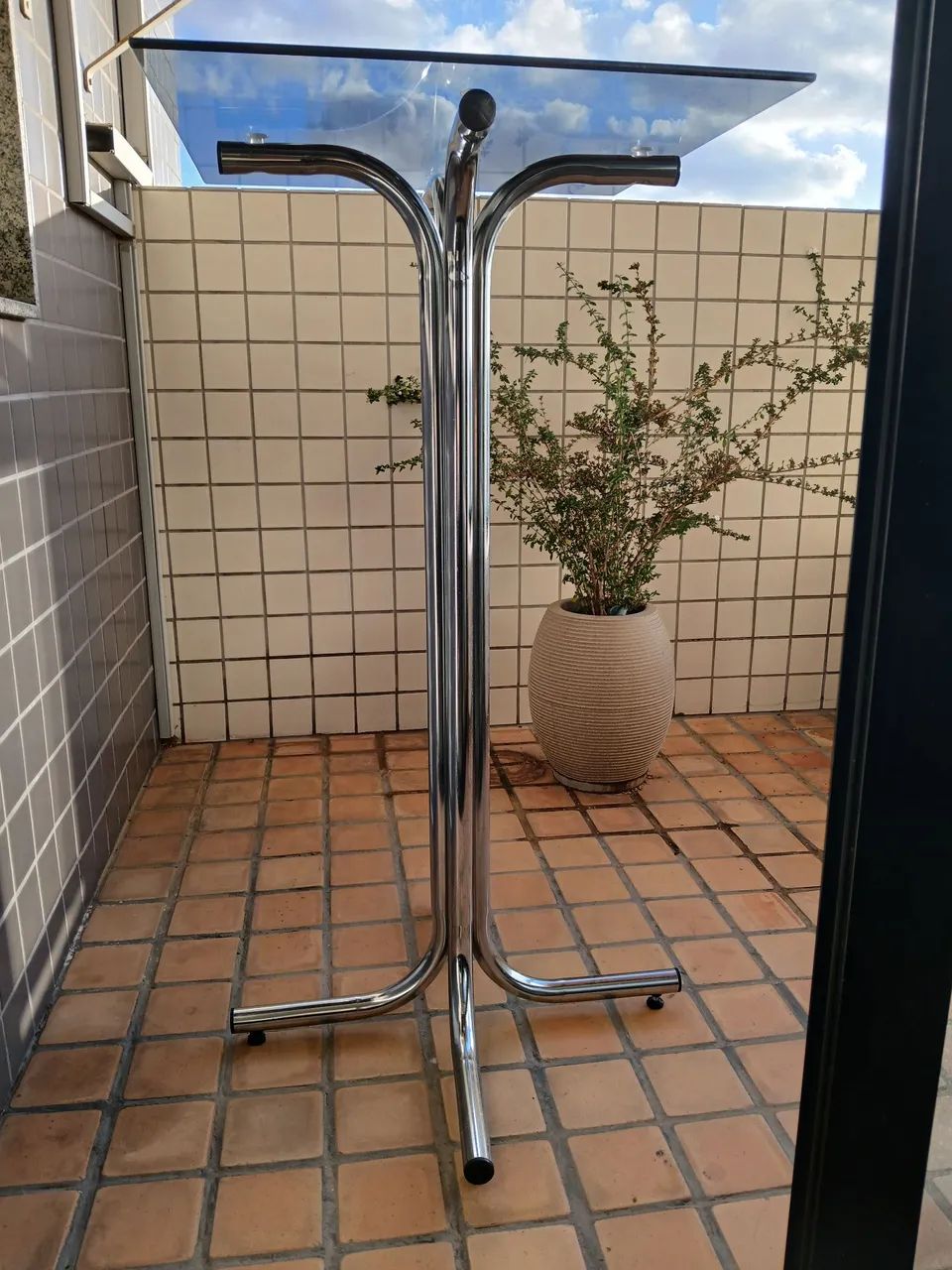Mesa de vidro moderna com base inox - Foto 2
