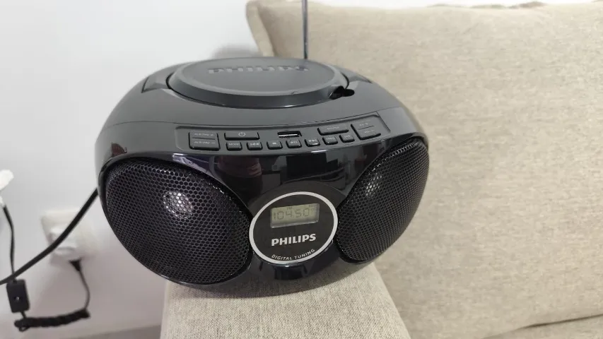 Rádio CD Player Philips AZ318B