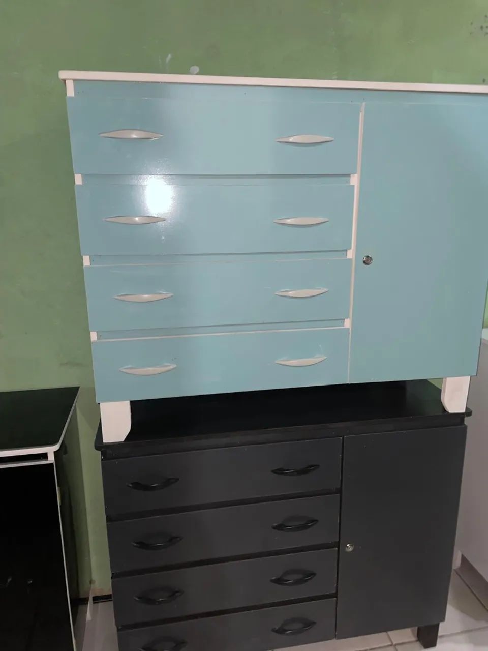 Cômoda e Armário Retro Azul e Preto