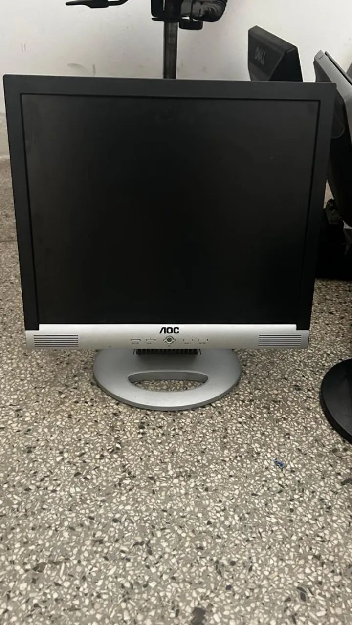Monitores - 15", 16" e 17" varias Marcas - Foto 3