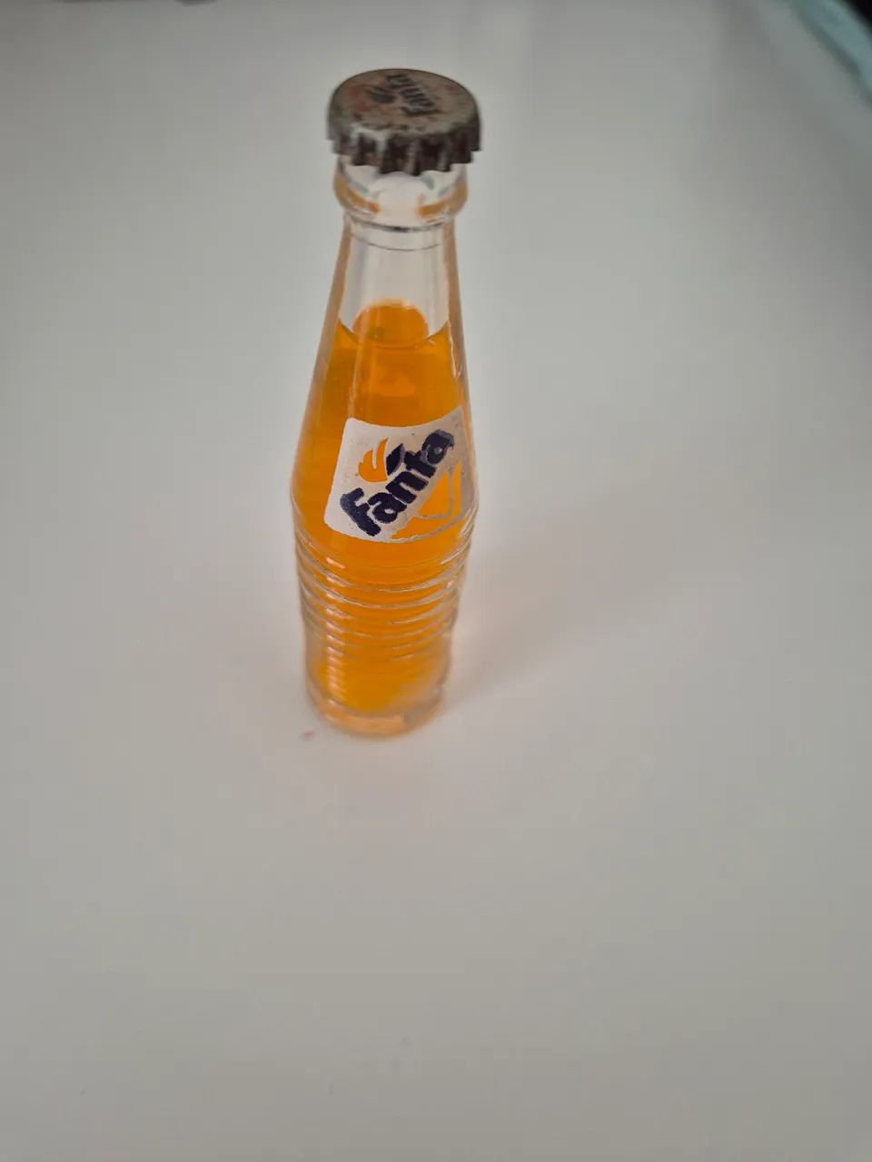 Garrafa de vidro vintage Fanta