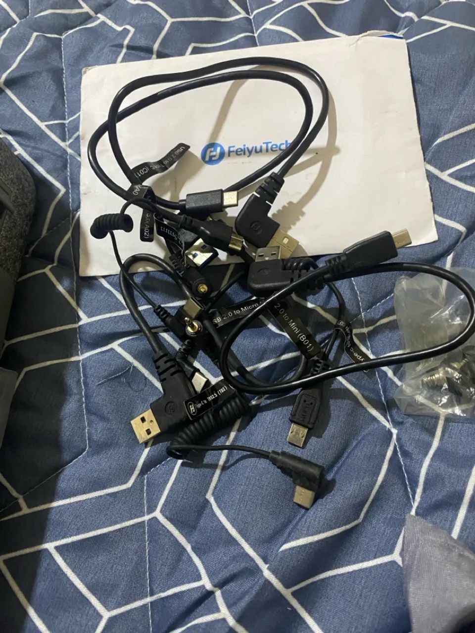 Gimbal feyutech AK2000s, com case, manual, e todos os cabos! - Foto 3