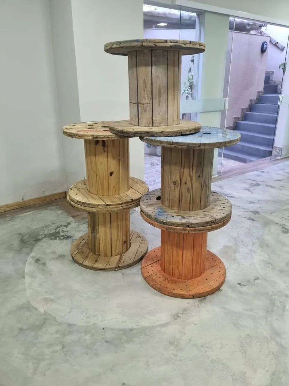 Bobinas de madeira, mesa de centro rústica de madeira