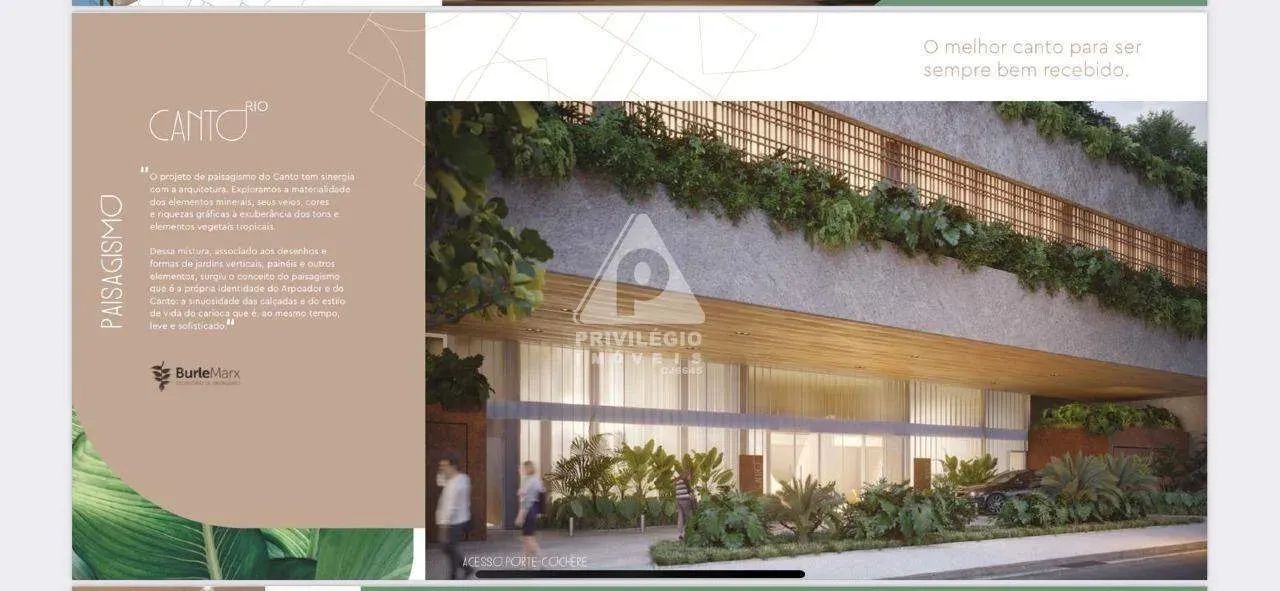 Studio 38m² com Varanda Gourmet e Vista Parcial para o Mar  Canto Rio, Arpoador