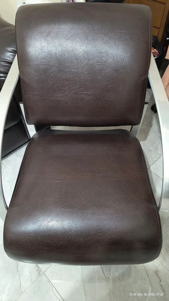 Sofá de 3 lugares e poltronas - Foto 3