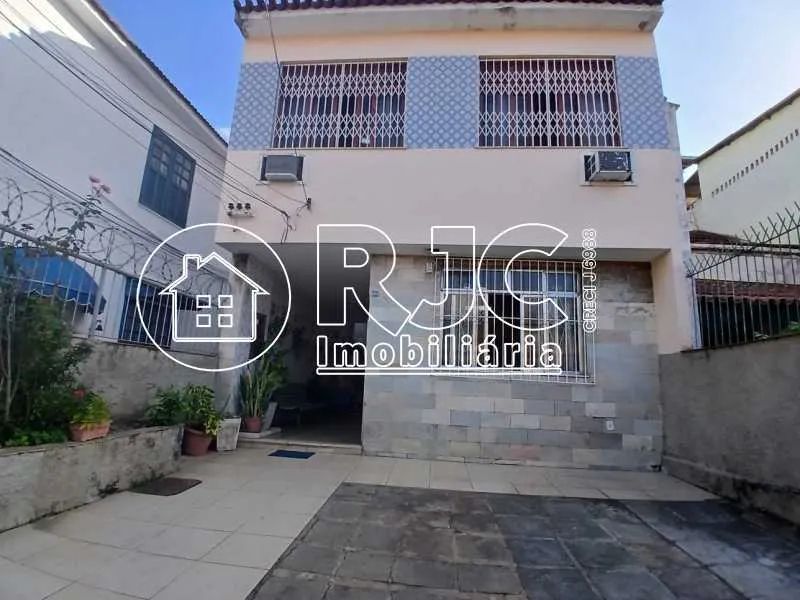 Casa de rua : Duplex / Residencial / Maracanã