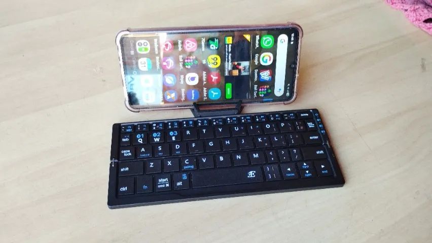 Tecladp sem fio para celular e Tablet - Foto 4