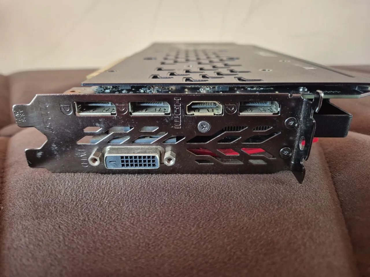 GTX 1060 MSI 6Gigas  - Foto 3