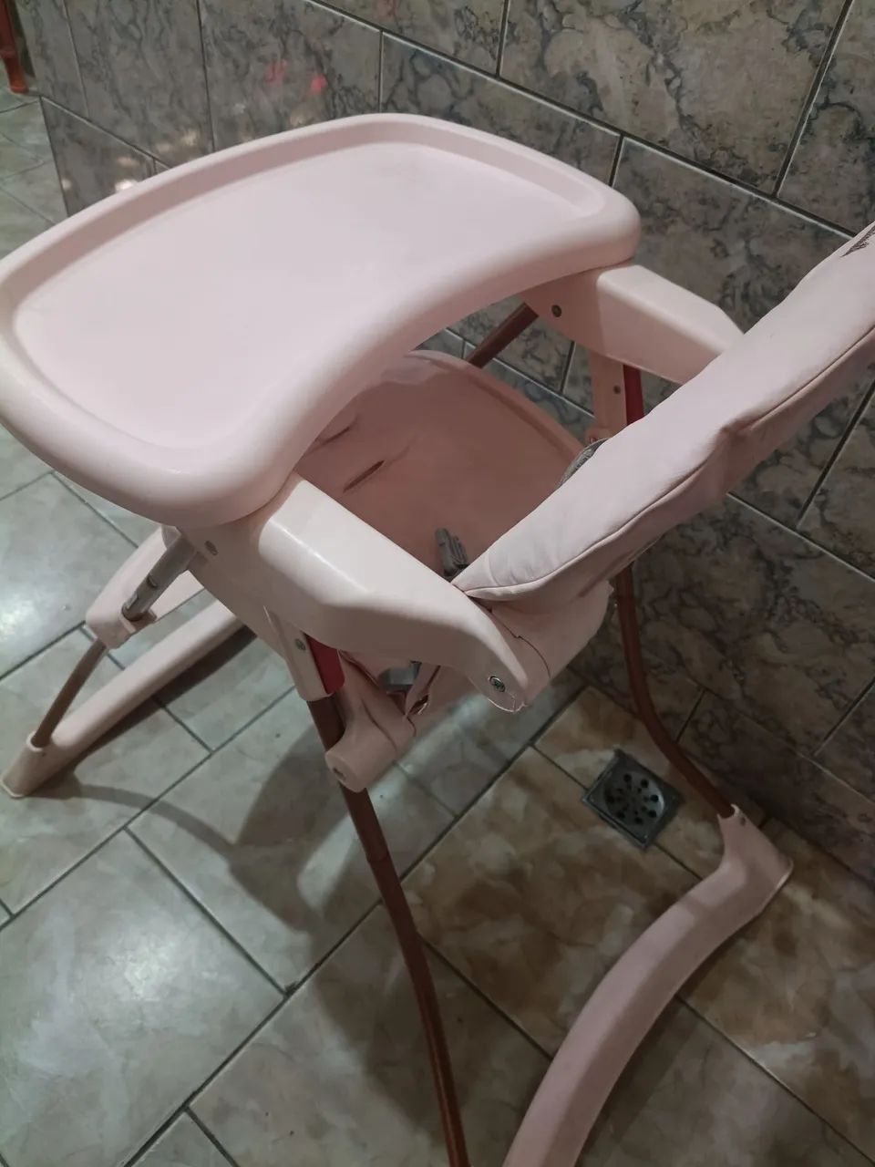 Cadeira de alimentação Bon Apetit Burigotto Semi nova - Foto 2