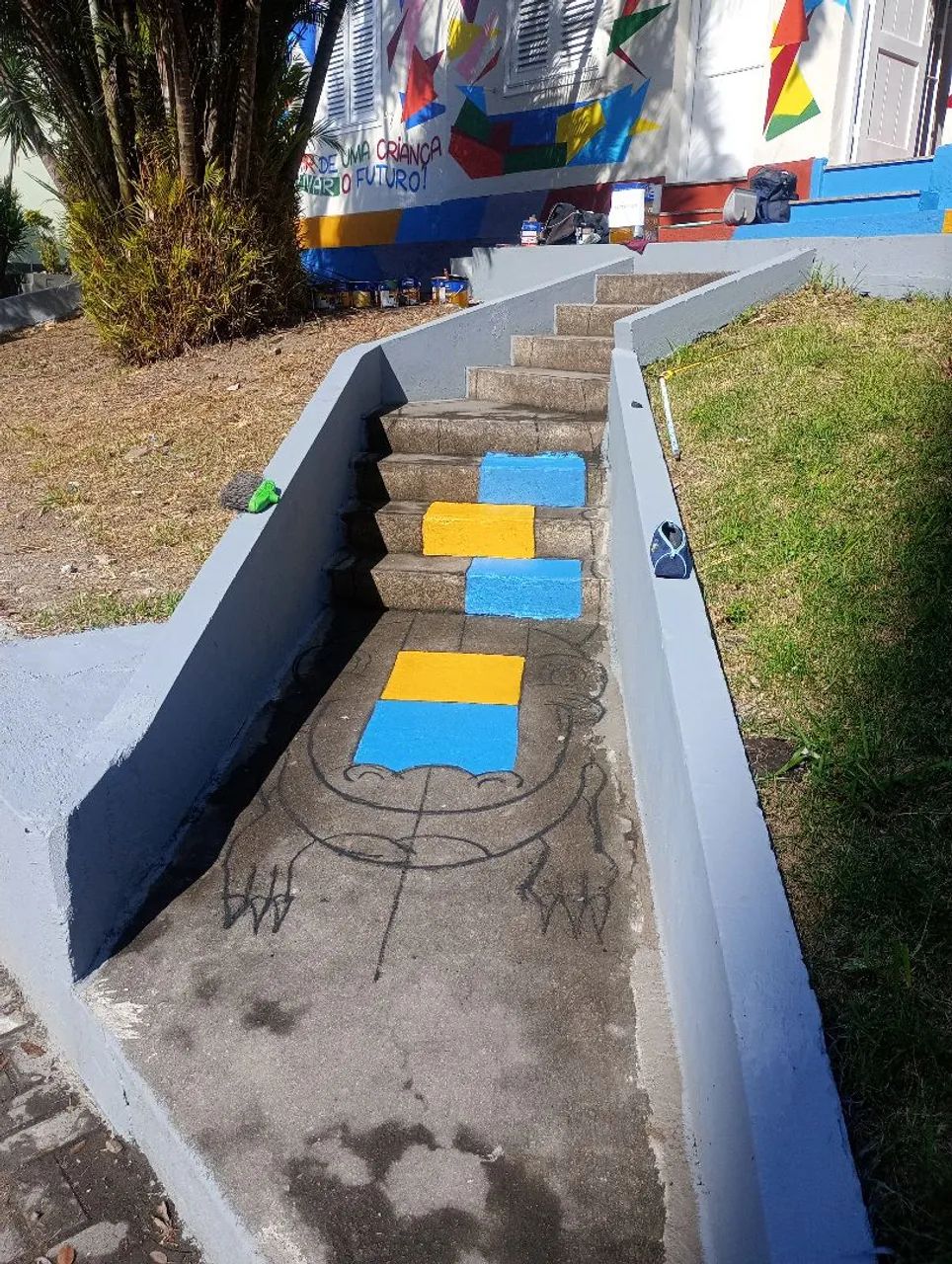 ? TRANSFORME SUA ESCADA COM ARTE! GRAFFITI PERSONALIZADO - Foto 3