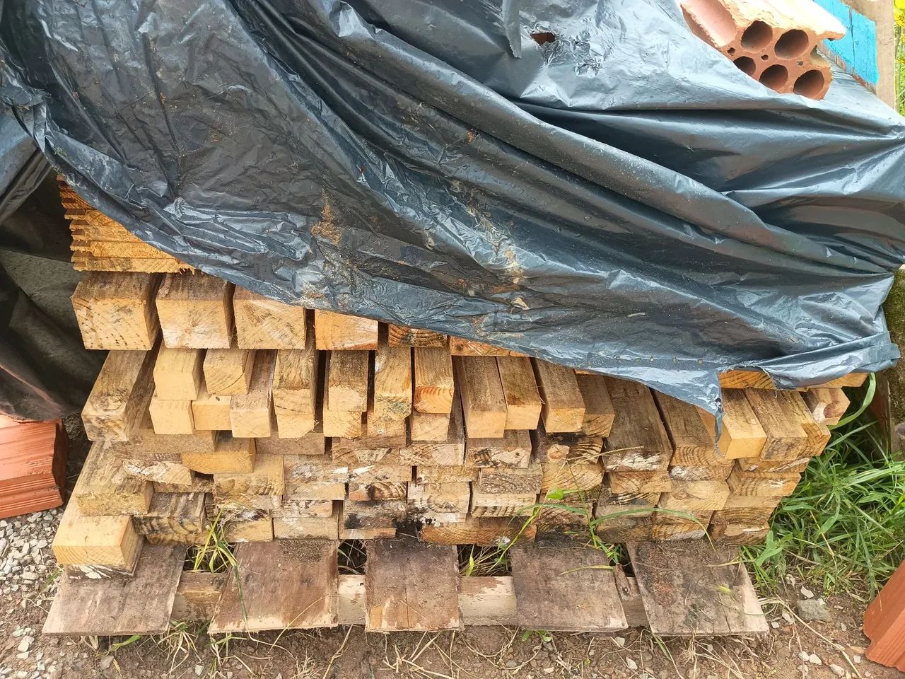 Madeira da pra fazer uma casa de 6x 8 - Foto 2