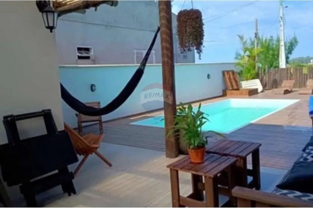 Pousada à 50 m do Mar com Estrutura Completa em Balneário Gaivota-SC